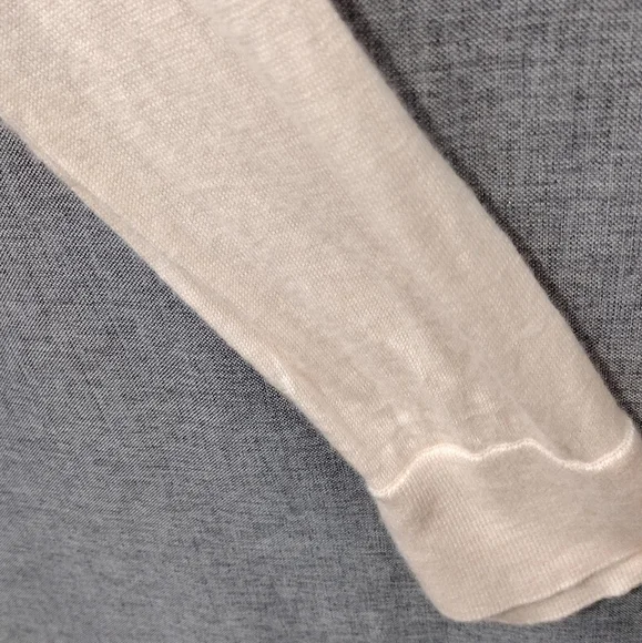 Banana Republic 100% Merino Wool Sweater Women's S Cream Casual Minimalist - Picture 5 of 9